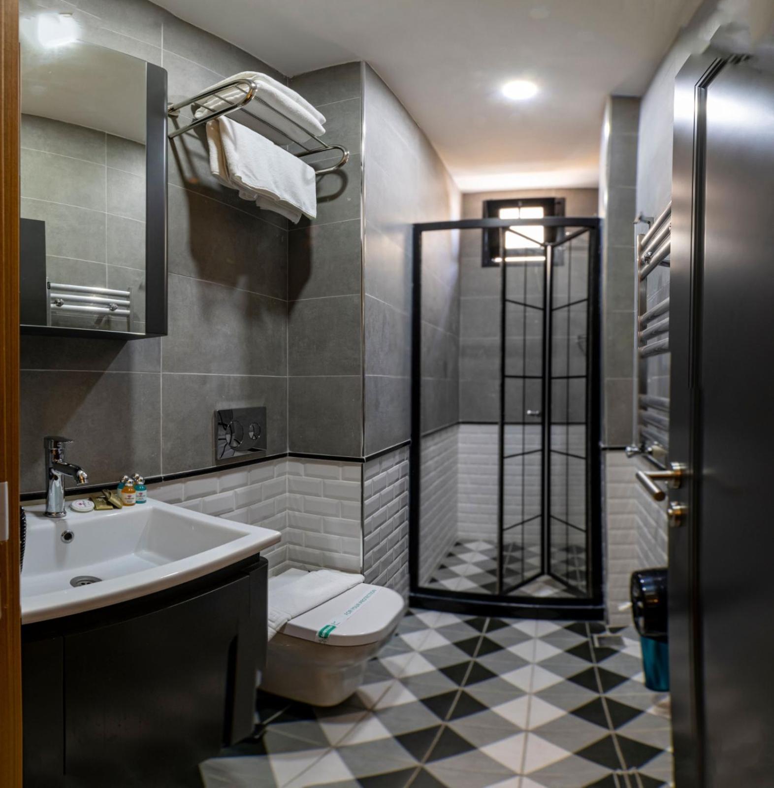 Confores Hotel Istambul Exterior foto